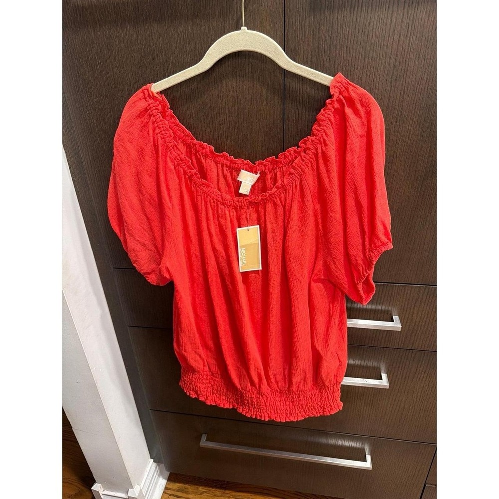 Michael Kors off-shoulder top features‎ a smocked hem and short sleeves nwt XL